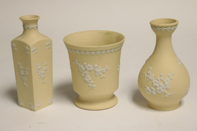 11 Wedgwood Yellow Jasperware