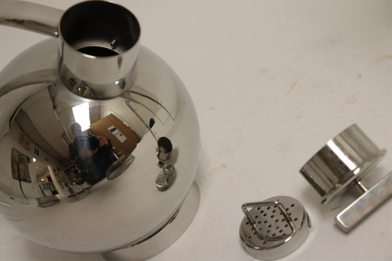 6 Alessi Steel &amp; Plastic Table Articles