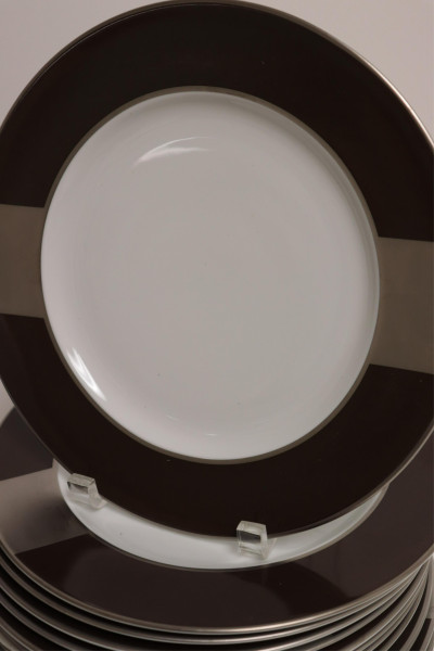 29 Puiforcat Century Porcelain Plates