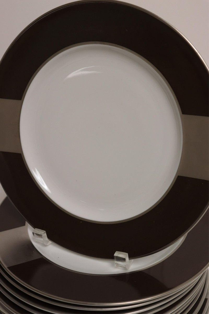 29 Puiforcat Century Porcelain Plates