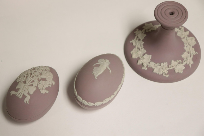 13 Wedgwood Lavender Jasperware Pieces