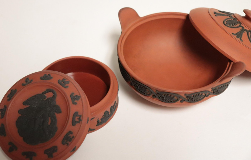 3 Wedgwood Rosso Antico Containers