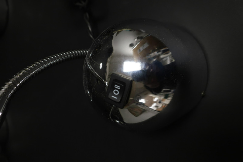 4 Origina Articulated Chrome Desk Lamps